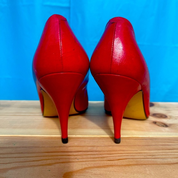 Vintage genuine leather heels red size 6 - Picture 7 of 9